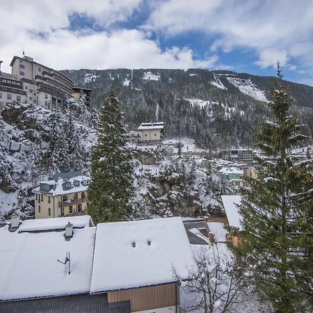 Splendid With Serene View Apartment Bad Gastein