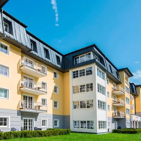 Splendid With Serene View Apartment